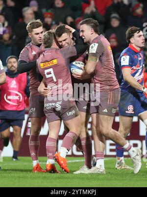 Tom Farrell of Munster celebrates scoring with Craig Casey of Munster ...