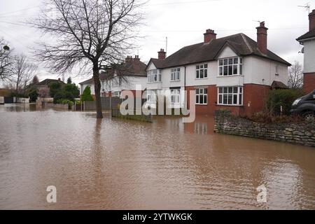 Floodwater in Greyfriars Avenue in Hereford, Herefordshire, after Storm Darragh hit the UK and Ireland. Picture date: Sunday December 8, 2024. Stock Photo