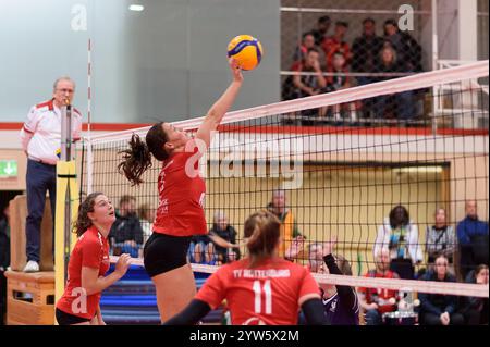Anna Hauser (TV Rottenburg, #03), hinten Lara Schmidt (TV Rottenburg ...