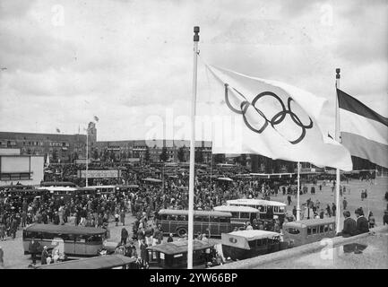 Opening of the 1928 Summer Olympics in Amsterdam. Visible audience gathered in front of the stadium.  Archive Photograph of the 1928 Summer Olympics in Amsterdam Stock Photo