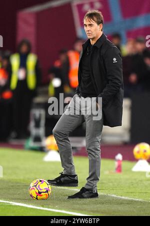 West Ham United manager Julen Lopetegui (right) embraces Manchester ...