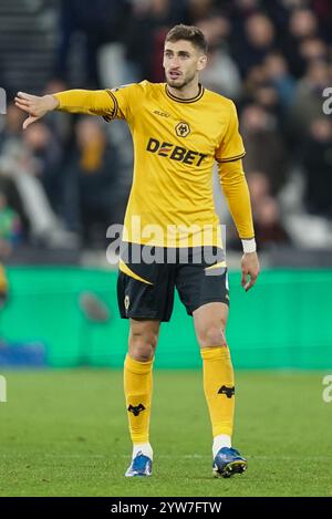 London, UK. 09th Dec, 2024. Santiago Bueno of Wolverhampton Wanderers during the West Ham United FC v Wolverhampton Wanderers FC English Premier League match at the London Stadium, London, England, United Kingdom on 9 December 2024 Credit: Every Second Media/Alamy Live News Stock Photo