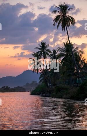 Sunset over the Mekong River between Don Khon and Don Det islands, Four Thousand Island archipelago, Champasak Province, Laos, Southeast Asia Stock Photo