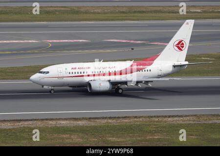 ISTANBUL, TURKIYE - SEPTEMBER 02, 2023: Air Algerie Boeing 737-8D6 (30207) landing to Istanbul International Airport Stock Photo