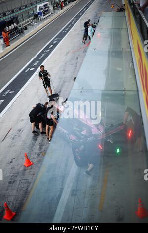 Paul Aron (BWT Alpine F1 Team, #62), Pitstop, Post Season Testing, ARE,  Formel 1 Weltmeisterschaft, Abu Dhabi Grand Prix, Yas Marina Circuit, 10.12.2024  Foto: Eibner-Pressefoto/Annika Graf Stock Photo