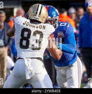 New York Giants linebacker Brian Burns runs a drill during NFL football