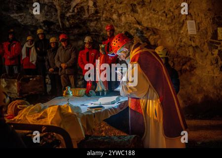 Dossena Italy November 30, 2024: Celebration of the mass in the mines in memory of the victims of work in the mines Stock Photo