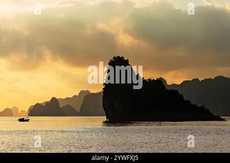 View over the karst rock formations in Ha Long Bay, Vietnam Stock Photo