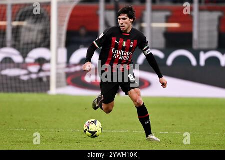 Milano, Italia. 11th Jan, 2023. Foto Marco Alpozzi/LaPresse 11 Gennaio 2023 - Milano, Italia - sport, calcio - Milan vs Torino - Coppa Italia Frecciarossa 2022/2023 - Ottavi di Finale - Stadio San Siro Nella foto: Sandro Tonali (AC Milan); January 11, 2023 Milan, Italy - sport, calcio - MIlan vs Torino -Frecciarossa Italian Cup 2022/2023 - Round of 16 - San Siro Stadium In the pic: Sandro Tonali (AC Milan); Credit: LaPresse/Alamy Live News Stock Photo