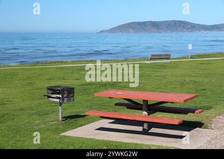 California landscape, USA - coast of Shell Beach (Pismo Beach). Picnic table with public barbecue. Public recreation area. Stock Photo