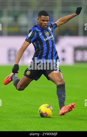 Inter Milan s Denzel Dumfries During The Uefa Champions League Final inter-milan-s-denzel-dumfries-during-the-uefa-champions-league-final