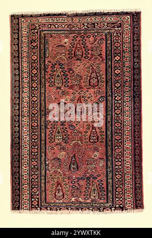 ORIENTAL RUG Size 4-6 x 3-0 WARP — 15 knots to the inch WEFT — 13 knots to the inch 195 KNOTS TO THE SQUARE INCH from ' Oriental carpets, runners and rugs and some Jacquard reproductions ' by Sydney Humphries, Published by Adam and Charles Black 1910 Stock Photo