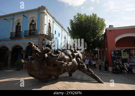 Jiquilpan, Michoacán, Mexico- December 24, 2023: Afternoon light shines on the colonial streets and buildings of central Jiquilpan. Stock Photo