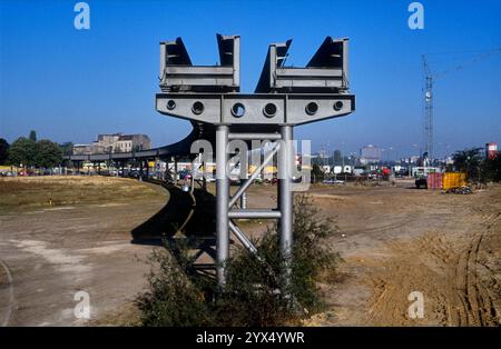 Germany, Berlin, 20.10.1991, Dismantling of the magnetic levitation train between Gleisdreieck and Tiergarten, Potsdamer Platz, [automated translation] Stock Photo