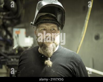 Welder on the Wilma double-shield tunnel boring machine in the H53 construction lot, Brenner Base Tunnel, Wolf, Tyrol, Austria, Europe Stock Photo