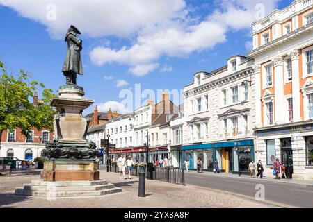 Bedford town centre Statue of the prison reformer John Howard in St Pauls Square Bedford Bedfordshire England UK GB Europe Stock Photo