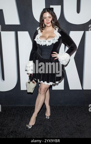 NEW YORK, NEW YORK - DECEMBER 13: (L-R) Noelle Downing and Rachel