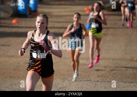 San Diego, California, USA. 14th Dec, 2024. Elizabeth Leachman wins the girls race in 17:31.1 during the Foot Locker Cross Country Championships, Saturday, Dec. 14, 2024, in San Diego. Credit: Kirby Lee/Alamy Live News Stock Photo