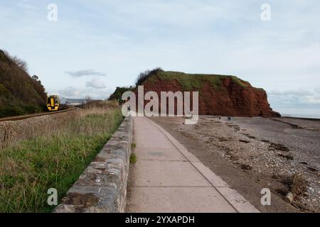 Langstone Rock and the coastal railway at Dawlish in Devon, England Stock Photo