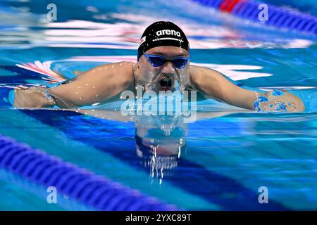 Budapest, Hungary. 15th Dec, 2024. Simone Cerasuolo of Italy competes in the 50m Breaststroke Men Final during the short course World Aquatics Swimming Championships 2024 at the Duna Arena in Budapest (Hungary), December 15, 2024. Credit: Insidefoto di andrea staccioli/Alamy Live News Stock Photo