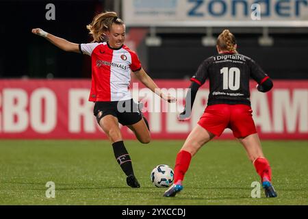 Rotterdam, Netherlands. 15th Dec, 2024. ROTTERDAM, NETHERLANDS - DECEMBER 15: Amber Verspaget of Feyenoord shoots the ball during the Azerion Vrouwen Eredivisie match between Excelsior Rotterdam and Feyenoord at Van Donge & De Roo Stadion on December 15, 2024 in Rotterdam, Netherlands. (Photo by Hans van der Valk/Orange Pictures) Credit: Orange Pics BV/Alamy Live News Stock Photo