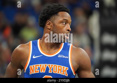 New York Knicks Forward Og Anunoby (8) Competes For The Ball Against 