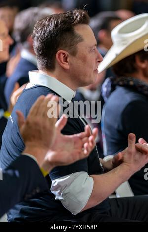 SpaceX CEO and chief engineer Elon Musk at NASA's Kennedy Space Center in Cape Canaveral, Florida, on May 30, 2020, for the historic launch of the SpaceX Falcon 9 rocket with manned Crew Dragon spacecraft en route to the International Space Station. (USA) Stock Photo