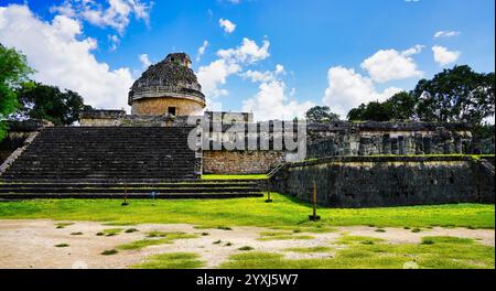 View of the El Caracol,ancient Maya observatory,dated 906 AD with a spiral staircase used for astronomy purposes at Chichen Itza,Mexico Stock Photo