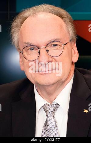 Reiner Haseloff in der ARD-Talkshow maischberger im Studio Berlin ...