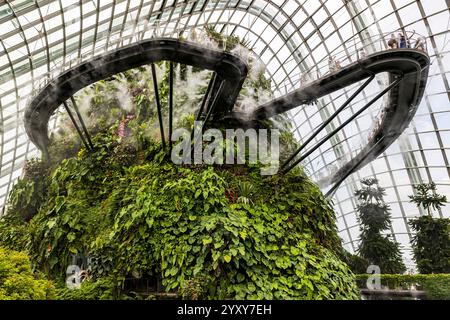 Cloud Forest Dome, Gardens by the Bay, Singapore, Photo: David Rowland / One-Image.com Stock Photo