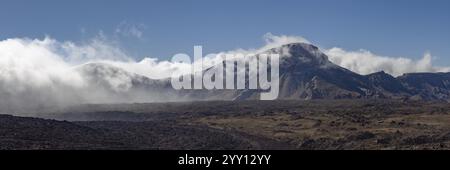 The summit of Montana Guajara, also: Alto de Guajara, 2715m, crater walls, Caldera de las Canadas, a huge volcanic cauldron, Teide National Park, Pa Stock Photo