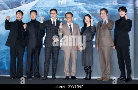 Seoul, South Korea. 18th Dec, 2024. (L to R) South Korean actors Park Hoon, Jo Yoo-jin, Hyun Bin, drector Yoo Min-ho, actress Jeon Yeo-bin, actor Yoo Jae-myung and Lee Dong-wook, attends a photocall for the film Harbin Premiere press conference at CGV Cinema in Seoul, South Korea on December 18, 2024. (Photo by Lee Young-ho/Sipa USA) Credit: Sipa USA/Alamy Live News Stock Photo