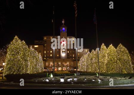 Holiday and Christmas lights at the Broadmoor Hotel and nearby houses.  Dec. 2024 Stock Photo