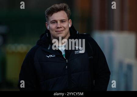 Freddie Lockwood of Newcastle Falcons arrives at Kingston Park for the ...