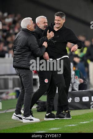 Stuttgart, Deutschland. 21st Dec, 2024. nach Spielende: Schlussjubel, Freude, Glueck, Jubel Trainer Coach Alexander Blessin FC St. Pauli VfB Stuttgart vs FC St Pauli 21.12.2024 DFL REGULATIONS PROHIBIT ANY USE OF PHOTOGRAPHS AS IMAGE SEQUENCES AND/OR QUASI-VIDEO/dpa/Alamy Live News Stock Photo