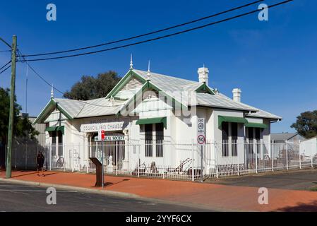 Walgett Library Former Walgett Shire Chambers (1913) now The Chambers are currently ...