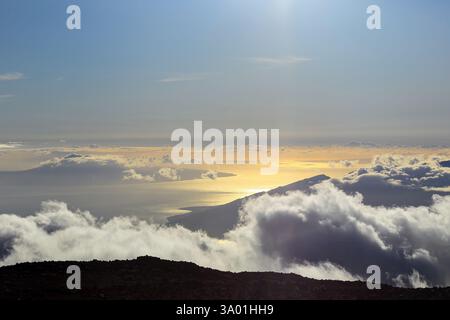 Magnificent view of the ocean and clouds from Haleakala national park in Maui Stock Photo