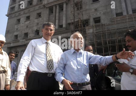 Builder Niranjan Hiranandani with father Dr L H Hiranandani at site of hospital in Powai, Bombay Mumbai Stock Photo