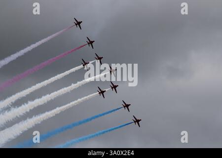 Canon eos 2000d hi-res stock photography and images - Alamy