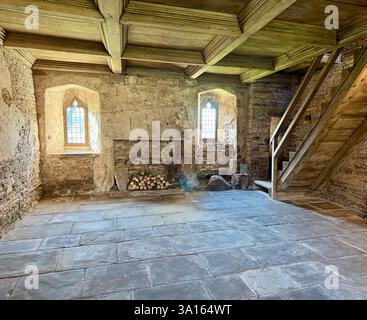 Banquet hall of the medieval fortified manor house of Tretower Court in ...
