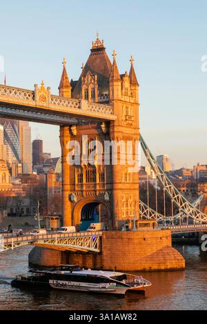England, London, Tower Bridge in the Early Morning Light Stock Photo