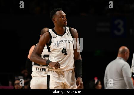 Mexico City, Ciudad de Mexico, Mexico. 11th Mar, 2025. Osayi Osifo #4 of Austin Spurs during the third quarter of the NBA G League match at Mexico City Arena. on March 11, 2025 in Mexico City, Mexico. (Credit Image: © Carlos Tischler/eyepix via ZUMA Press Wire) EDITORIAL USAGE ONLY! Not for Commercial USAGE! Stock Photo