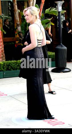 Diane Sawyer at the 2004 Vanity Fair Oscar Party at Morton's in West ...