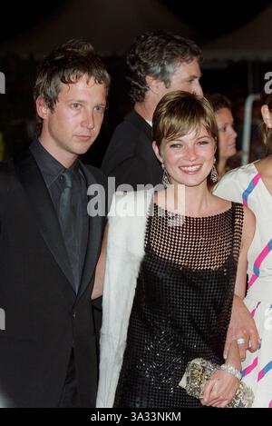 Kate moss 2001 hi-res stock photography and images - Alamy