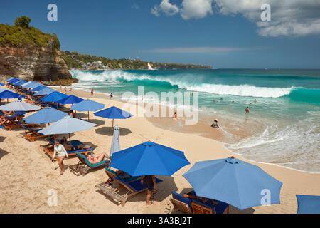 Elevated view of the scenic Dreamland Beach with clean fine sand and turquoise sea water. Bukit peninsula, Bali, Indonesia. Stock Photo