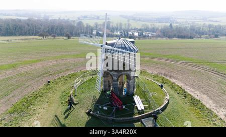 Specialist engineers install new sails on the 17th-century Chesterton Windmill in Warwickshire. Picture date: Wednesday March 19, 2025. Stock Photo