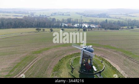 Specialist engineers install new sails on the 17th-century Chesterton Windmill in Warwickshire. Picture date: Wednesday March 19, 2025. Stock Photo