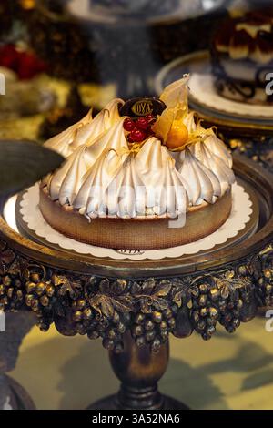 Cake at Cova Montenapoleone Patisserie, Milan, Italy Stock Photo