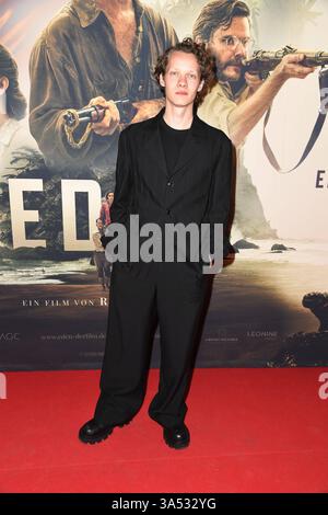 Felix Kammerer Bei Der EDEN Film Premiere Am 20 03 2025 In Berlin Eden Felix Kammerer Bei Der Eden Film Premiere Am 20032025 In Berlin Eden In Berlin Felix Kammerer At The Eden Film Premiere On 20 03 2025 In Berlin Eden Film Premiere In Berlin 3a532yg