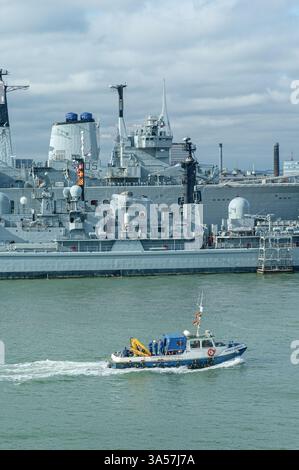 HMS Guardian was a British Royal Navy ship, commanded by Captain Riou ...